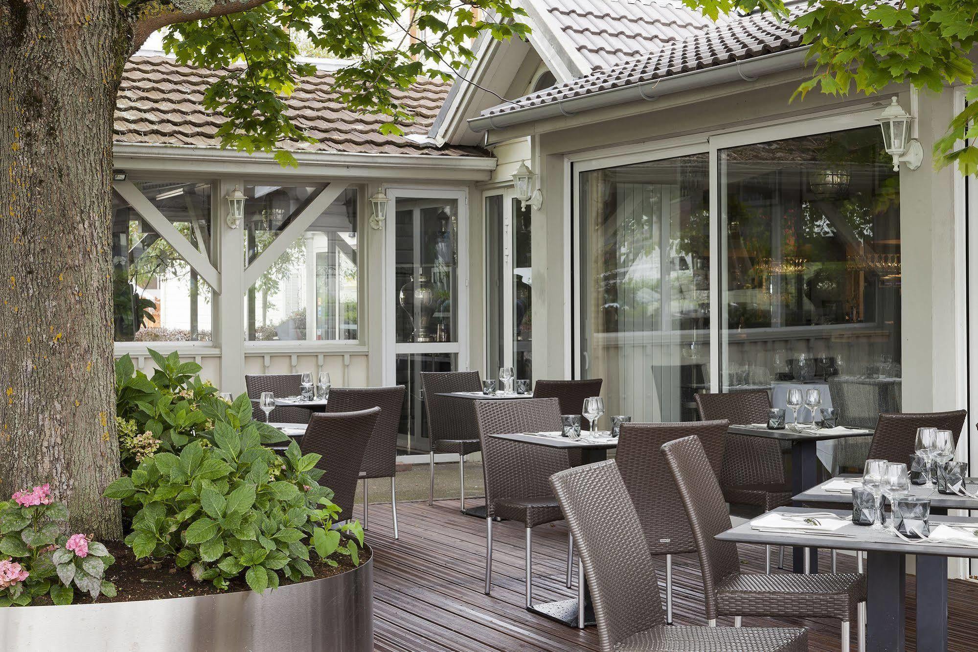 Acadie Les Ulis Hotel 3*